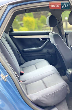 Седан Audi A4 2001 в 