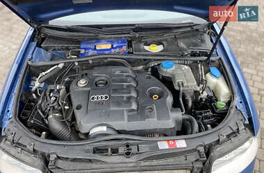 Седан Audi A4 2001 в 