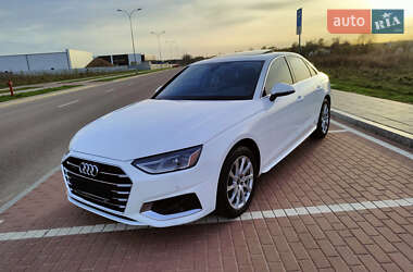 Седан Audi A4 2021 в 