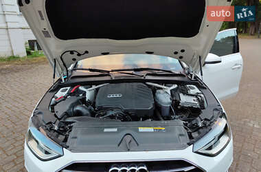 Седан Audi A4 2021 в 