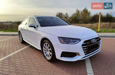 Седан Audi A4 2021 в 