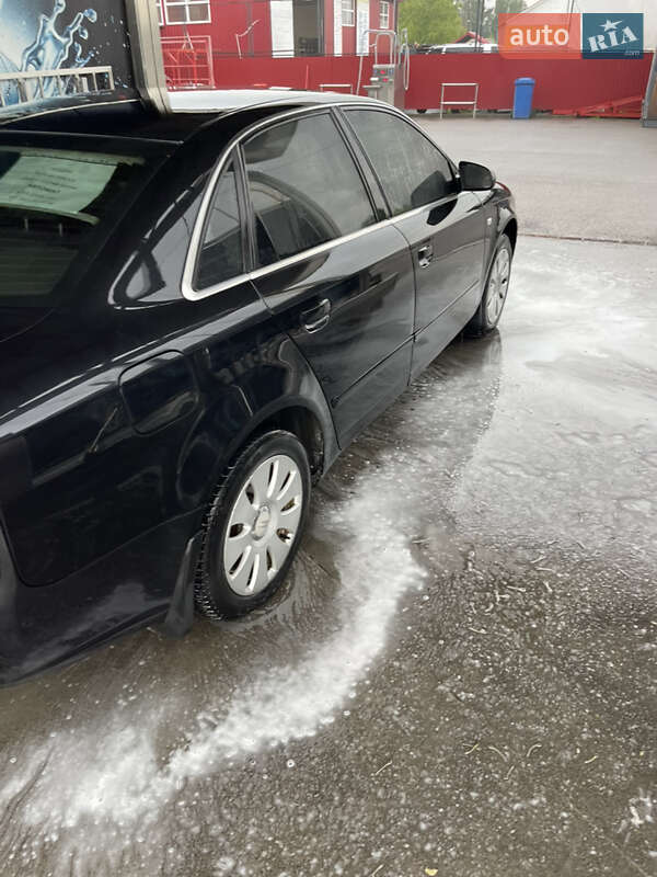 Седан Audi A4 2006 в Калиновке