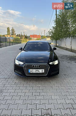 Универсал Audi A4 2018 в 