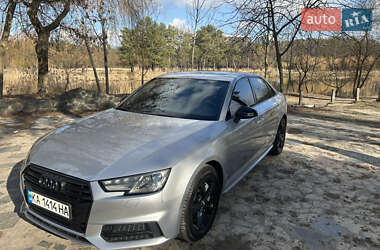 Седан Audi A4 2019 в 