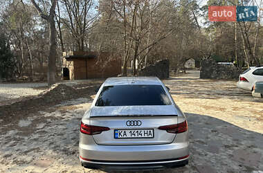 Седан Audi A4 2019 в 