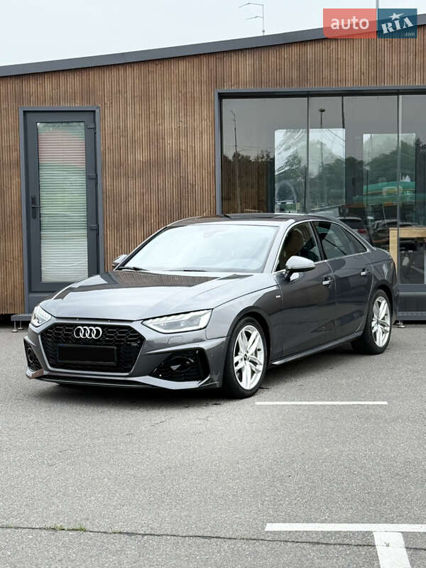 Audi A4 2022