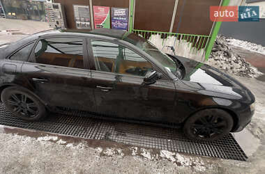 Седан Audi A4 2010 в 