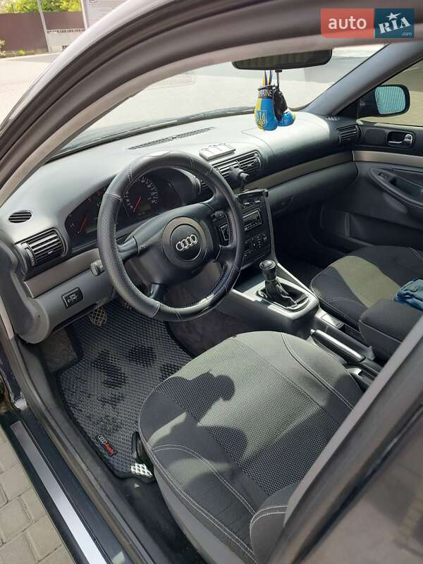 Седан Audi A4 1999 в Білій Церкві
