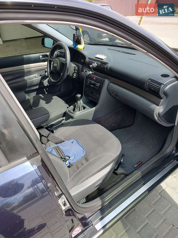 Седан Audi A4 1999 в Білій Церкві