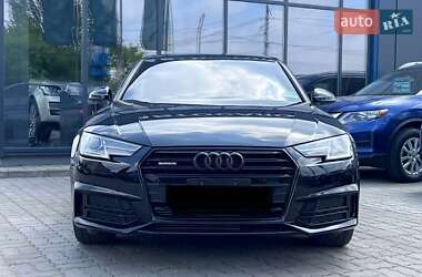 Седан Audi A4 2016 в 