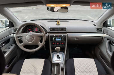 Седан Audi A4 2001 в 