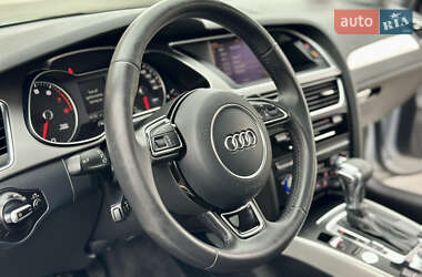 Седан Audi A4 2015 в 