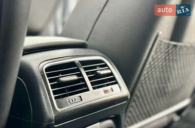 Седан Audi A4 2015 в 