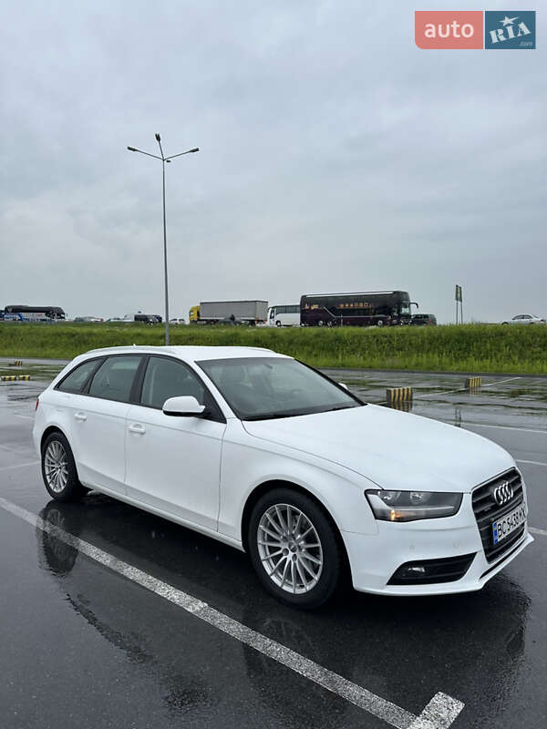 Универсал Audi A4 2014 в Львове