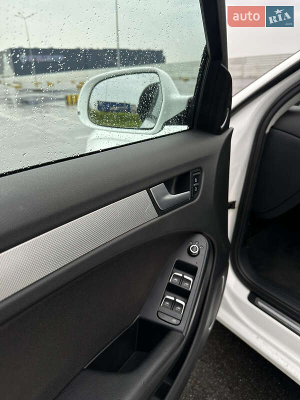 Универсал Audi A4 2014 в Львове