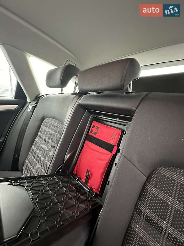Универсал Audi A4 2014 в Львове