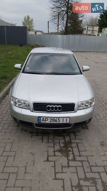 Седан Audi A4 2002 в 