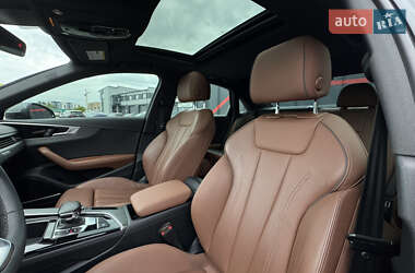 Седан Audi A4 2020 в 