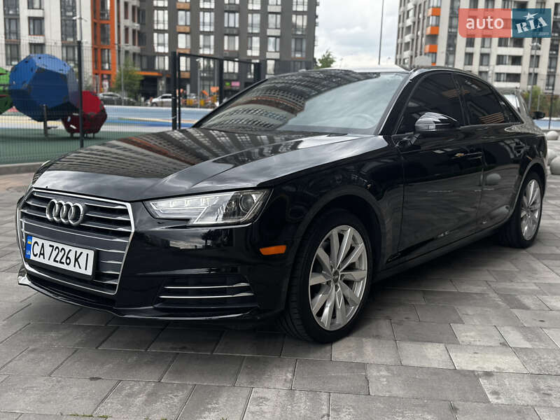 Седан Audi A4 2017 в Киеве