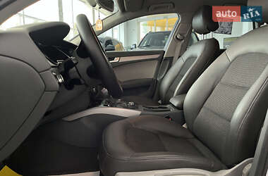 Седан Audi A4 2013 в 