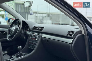 Седан Audi A4 2005 в 