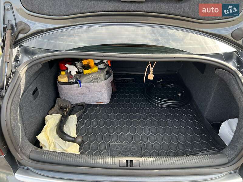Седан Audi A4 2001 в Черкассах