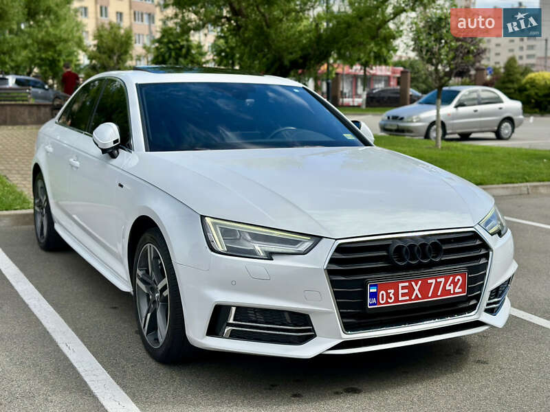 Седан Audi A4 2017 в Киеве