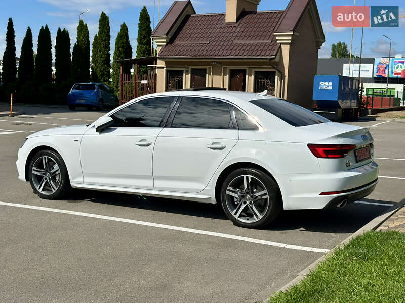 Седан Audi A4 2017 в Киеве