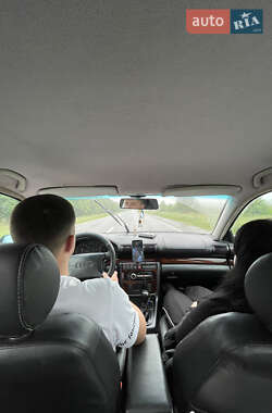 Седан Audi A4 1996 в 