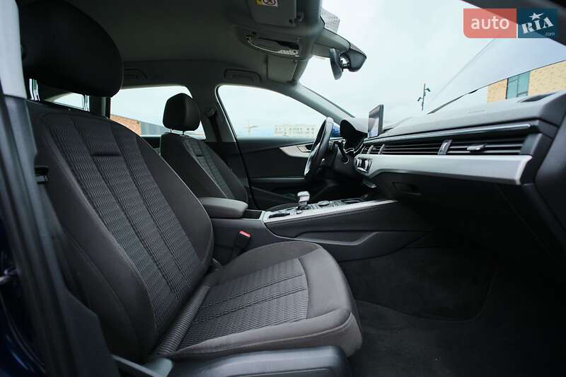 Універсал Audi A4 2019 в Хмельницькому