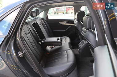 Седан Audi A4 2016 в 