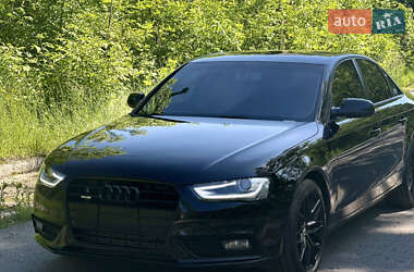 Седан Audi A4 2014 в 