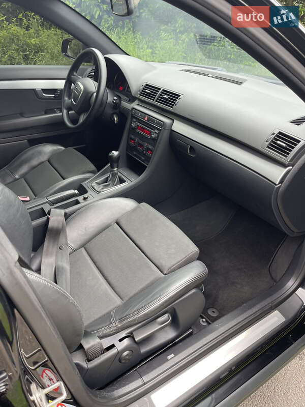 Седан Audi A4 2006 в Гнивани