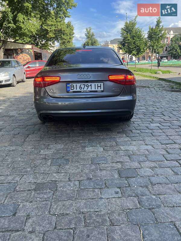 Седан Audi A4 2012 в Полтаве