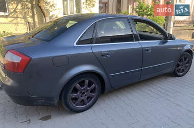Седан Audi A4 2001 в 