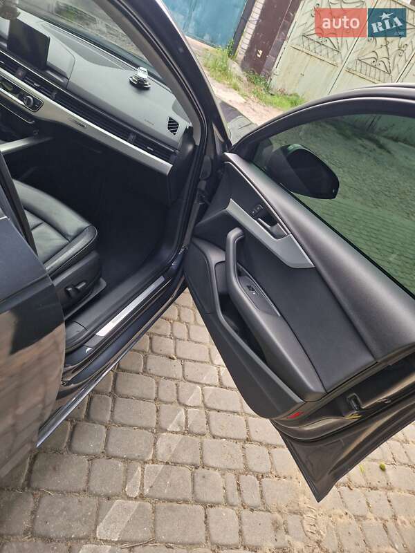 Седан Audi A4 2017 в Николаеве