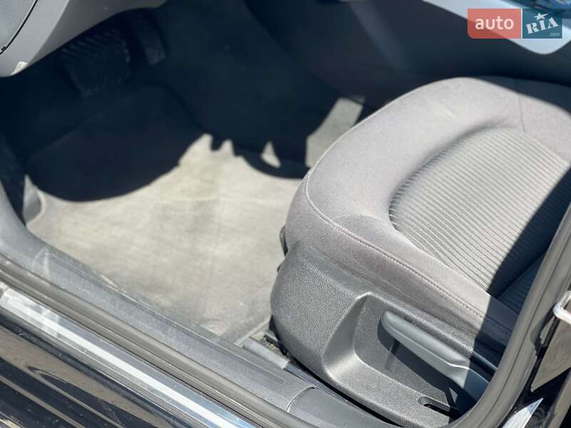 Универсал Audi A4 2015 в Ужгороде