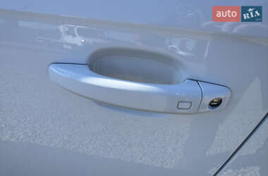 Седан Audi A4 2014 в 