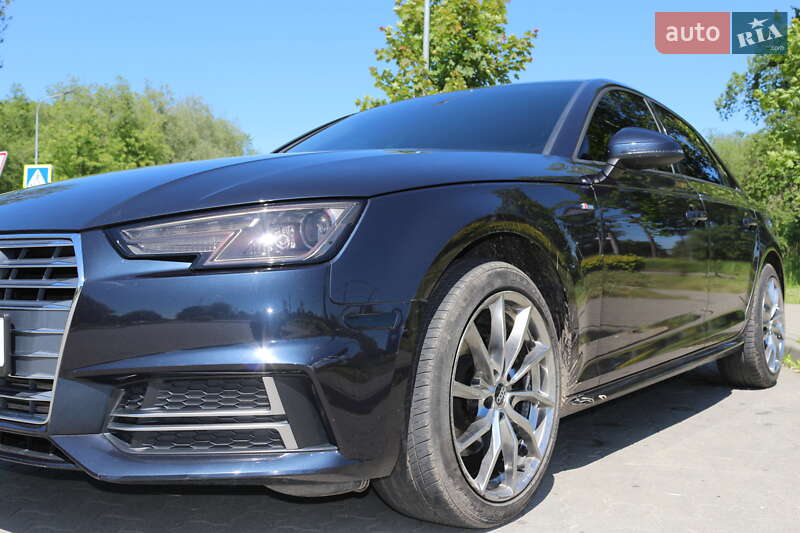 Седан Audi A4 2017 в Львове