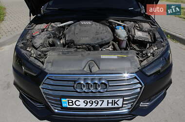Седан Audi A4 2017 в 