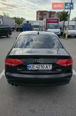 Седан Audi A4 2009 в 