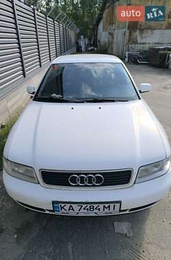 Седан Audi A4 1998 в Киеве