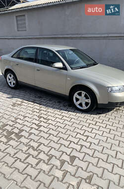 Седан Audi A4 2001 в 