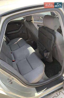 Седан Audi A4 2001 в 