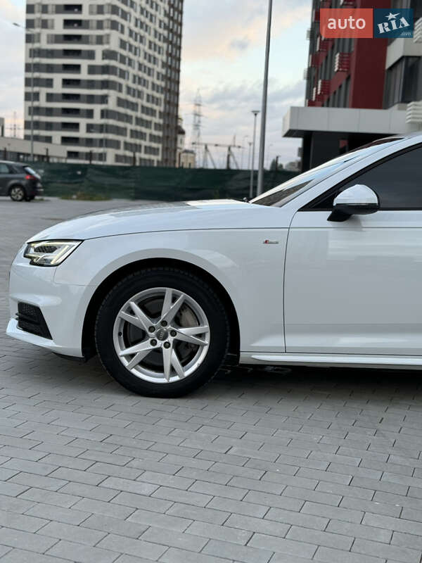 Седан Audi A4 2018 в Києві