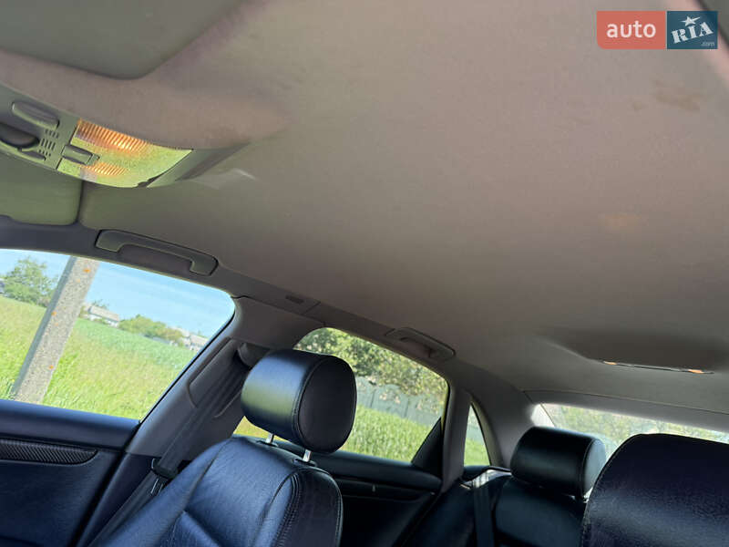 Седан Audi A4 2002 в Киеве