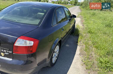 Седан Audi A4 2002 в 