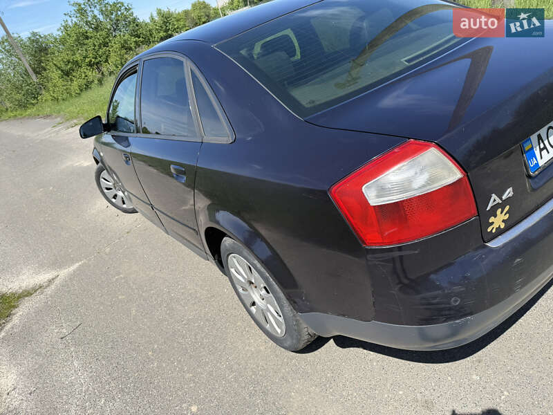 Седан Audi A4 2002 в Киеве
