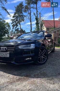 Седан Audi A4 2013 в Буче