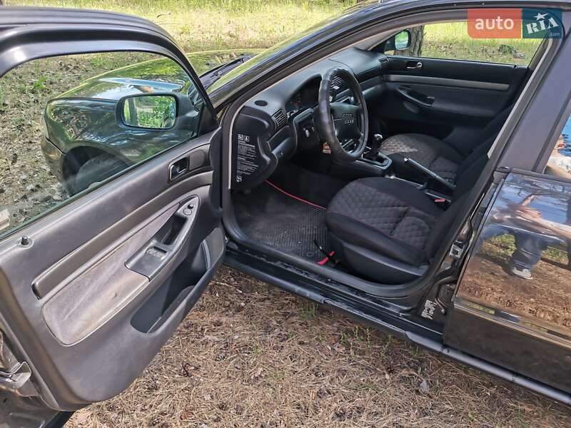 Седан Audi A4 1996 в Киеве